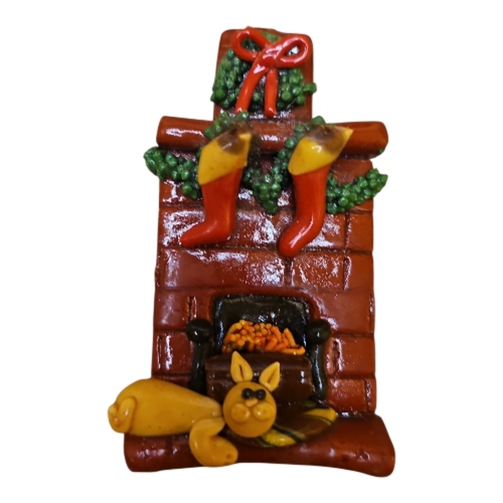 Vintage Dough Delights Christmas Cat Fireplace Clay Magnets / Mini Wall Plaques - Picture 3 of 7